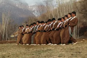 Let's Our Man Dance di Hiwa Aminnjad (Iran, 2015)